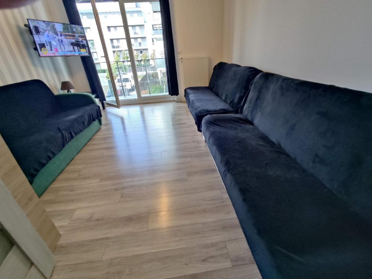 1120 Smialego 41 - Tanie Pokoje W Apartamencie - Samodzielne Zameldowanie - Self Check In Poznan Ngoại thất bức ảnh