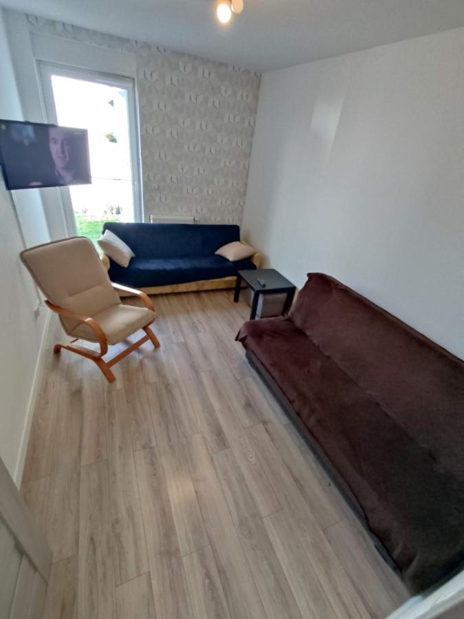 1120 Smialego 41 - Tanie Pokoje W Apartamencie - Samodzielne Zameldowanie - Self Check In Poznan Ngoại thất bức ảnh