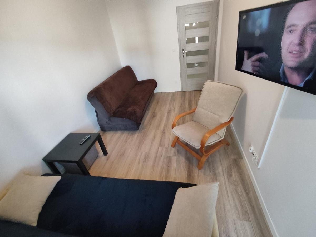 1120 Smialego 41 - Tanie Pokoje W Apartamencie - Samodzielne Zameldowanie - Self Check In Poznan Ngoại thất bức ảnh