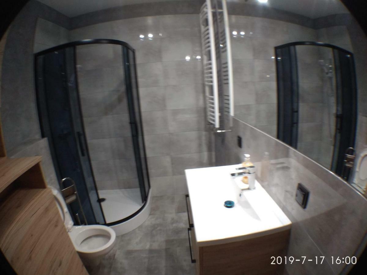 1120 Smialego 41 - Tanie Pokoje W Apartamencie - Samodzielne Zameldowanie - Self Check In Poznan Ngoại thất bức ảnh